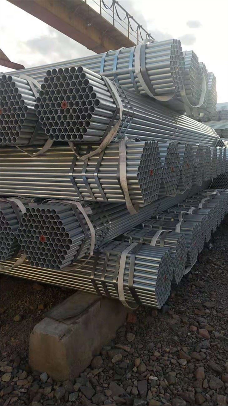 1 5inch Hot Dipped Galvanized Steel Pipes For Scaffolding